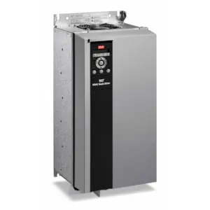 131L9873 Variador de frecuencia Danfoss, 40HP/30kW, Trifásico, 380-480VCA, IP20, s/panel de control, VLT® HVAC Basic Drive FC-101